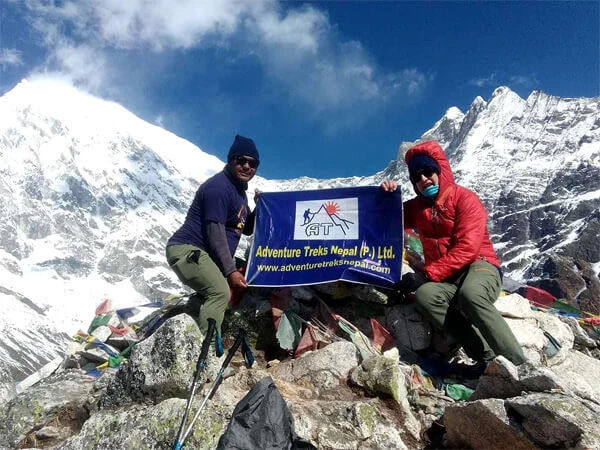 What is the total hiking distance of the Langtang Valley Trek?