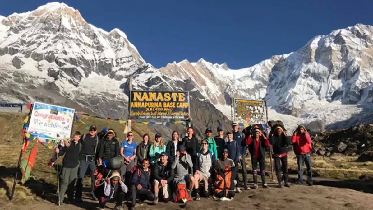 Banner thir for the Annapurna Base Camp trek in comfort