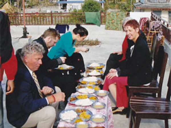 Kjell borneland dal bhat