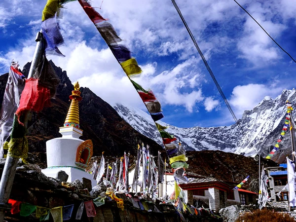 Kyanjin Gompa