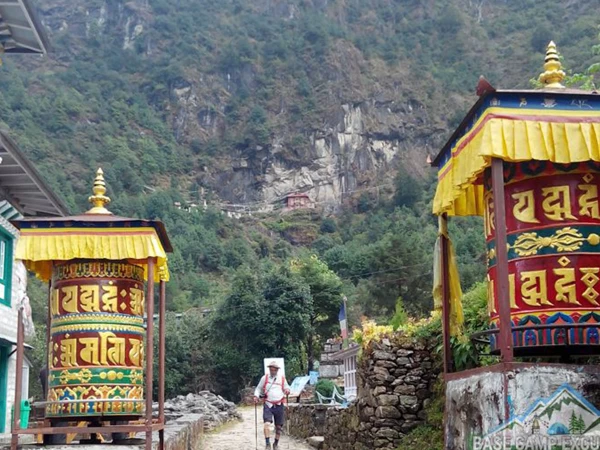 Mane At Phakding