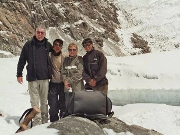 Prem And Ramesh Chola