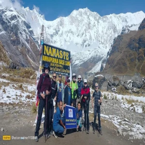 Pedro Aguilar Sola Mr, Muguel Rivera Sospedra Mr, John Arderiu Garcia Mr, Francesc Xavier Ambros Huguet Mr, Francisco Antonio Cara Micucci Mr, Carlos Aguilar Sola Mr. (06 Pax)